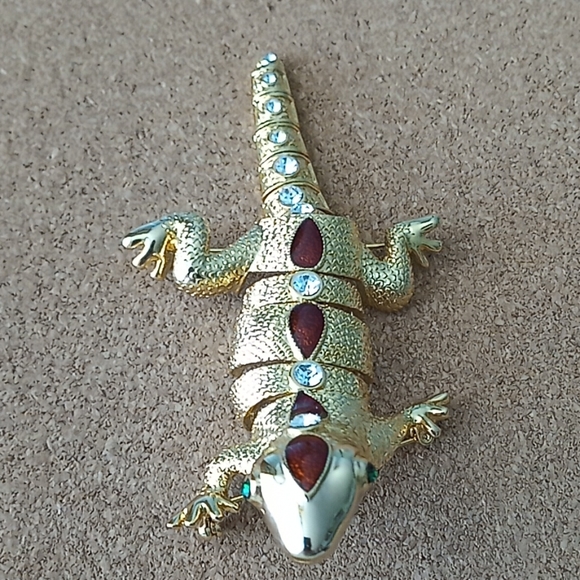 Articulating Gecko Brooch - Picture 4 of 5